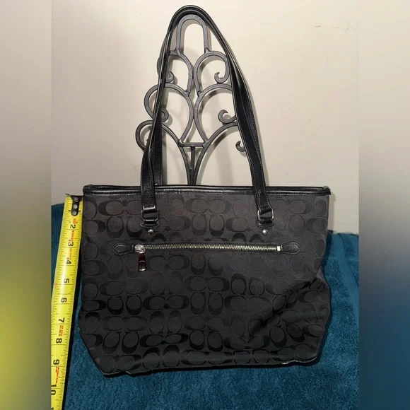 Coach black - Picture 2 of 7